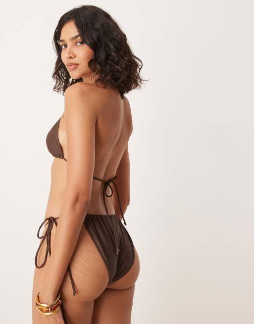 Motel – Leyna – Bikinihose in Braun mit Hibiskus-Print und seitlichen Bindebändern, 3 von 4