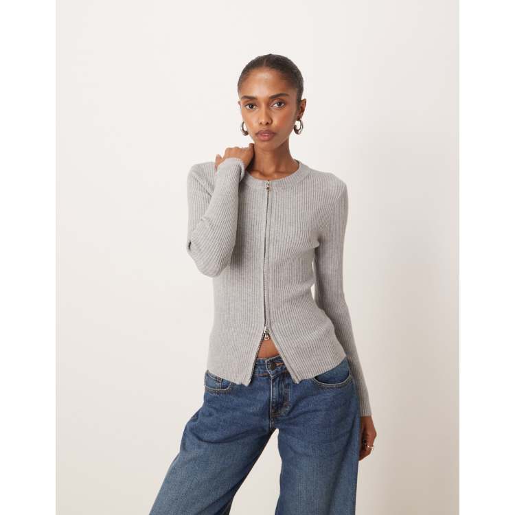 209546782-1-grey?$n_750w$&wid=