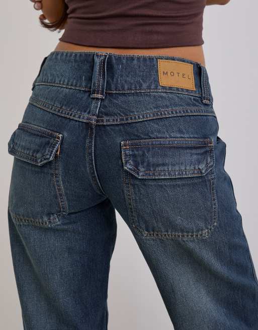 Motel – Locker geschnittene Cargo-Jeans in mittelblauer Tönung mit niedrigem Bund , 3 von 4