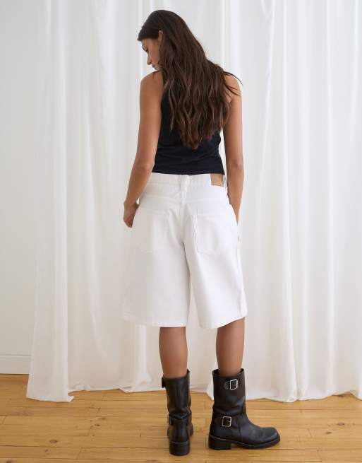 Motel low rise denim jorts in white, 2 of 4