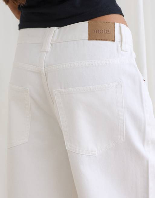 Motel low rise denim jorts in white, 3 of 4