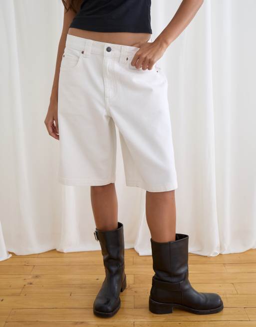 Motel low rise denim jorts in white, 4 of 4