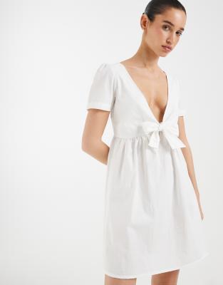 Motel - Lyris - Robe courte à manches courtes et détail noué - Blanc
