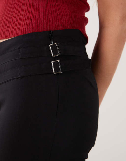 Motel mardhu pantalon évasé taille basse avec détail boucle noir, 4 de 5
