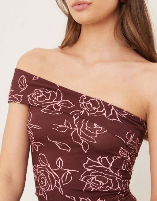 Motel Marga one shoulder bandeau top in maroon with rose detailing, 4 of 4