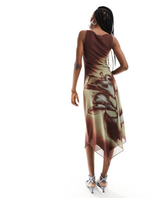Motel Midi jurk van mesh met vervormde bloemenprint in roestbruin ASOS