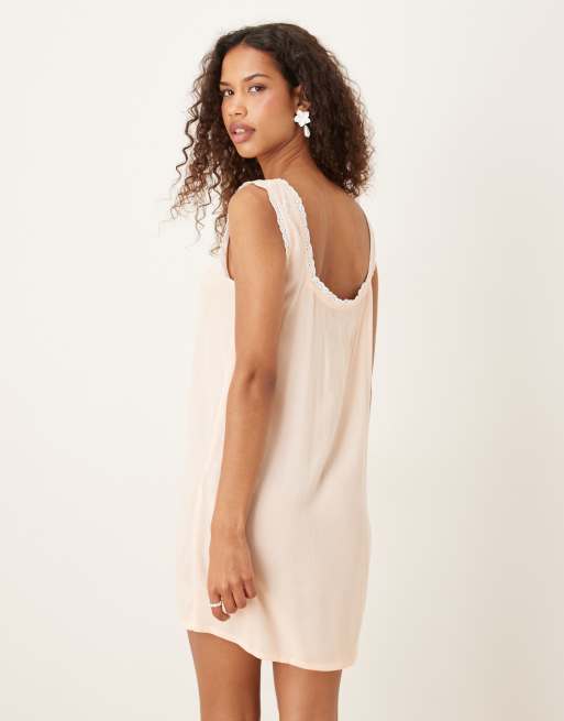 Motel Musta box pleat mini babydoll smock dress in scallop shell