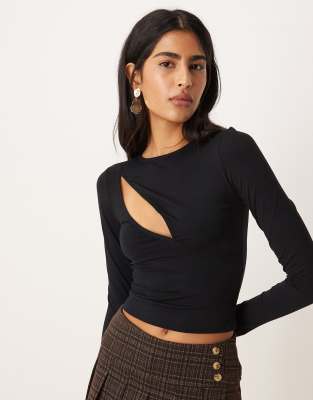 Motel Nyla Long Sleeve Slsh Cut Out Top In Black