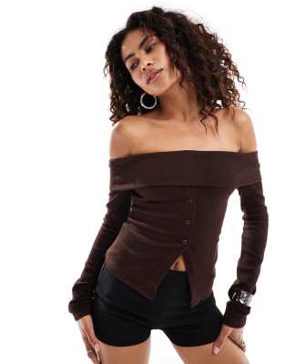 off shoulder ribbed cardigan in brown