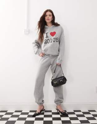 MOTEL OVERSIZED I HEART 2010S GRAPHIC HOODIE 