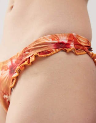 MOTEL PALI HIBISCUS PRINT RUFFLE BIKINI TOP 