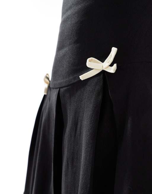 full sleeve a line dress Kamie Black Satin Bow Mini Dress - US 4