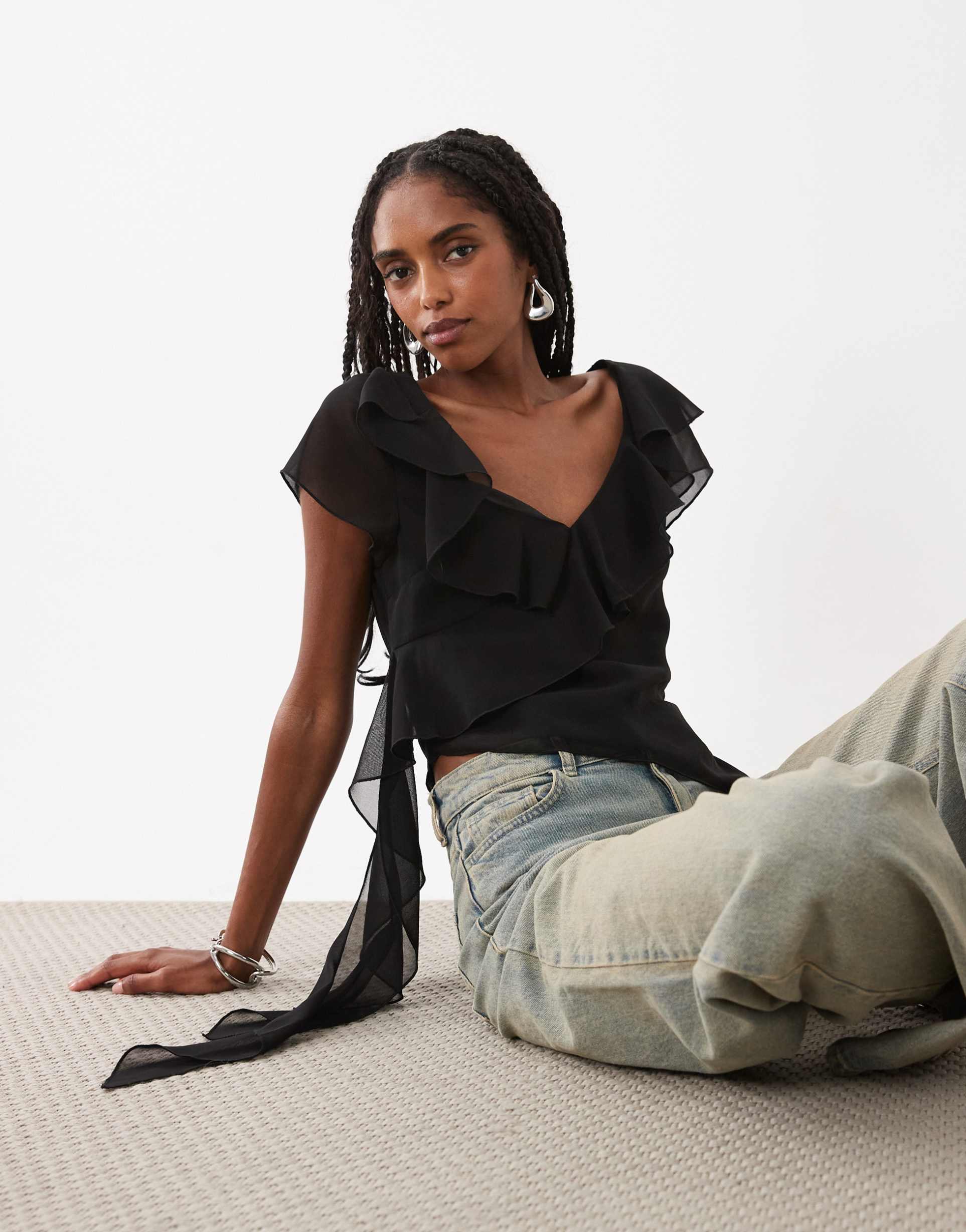 motel riksa draped floaty top in black