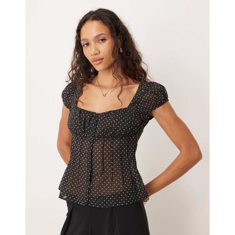 209413205-1-black?$n_750w$&wid