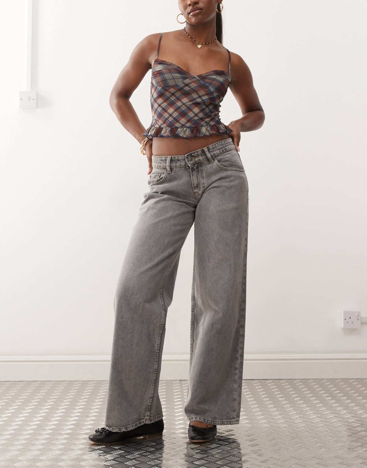 Motel roomy wide leg low rise jeans in grey wash