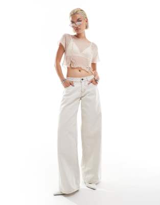 roomy wide leg low rise jeans in off-white