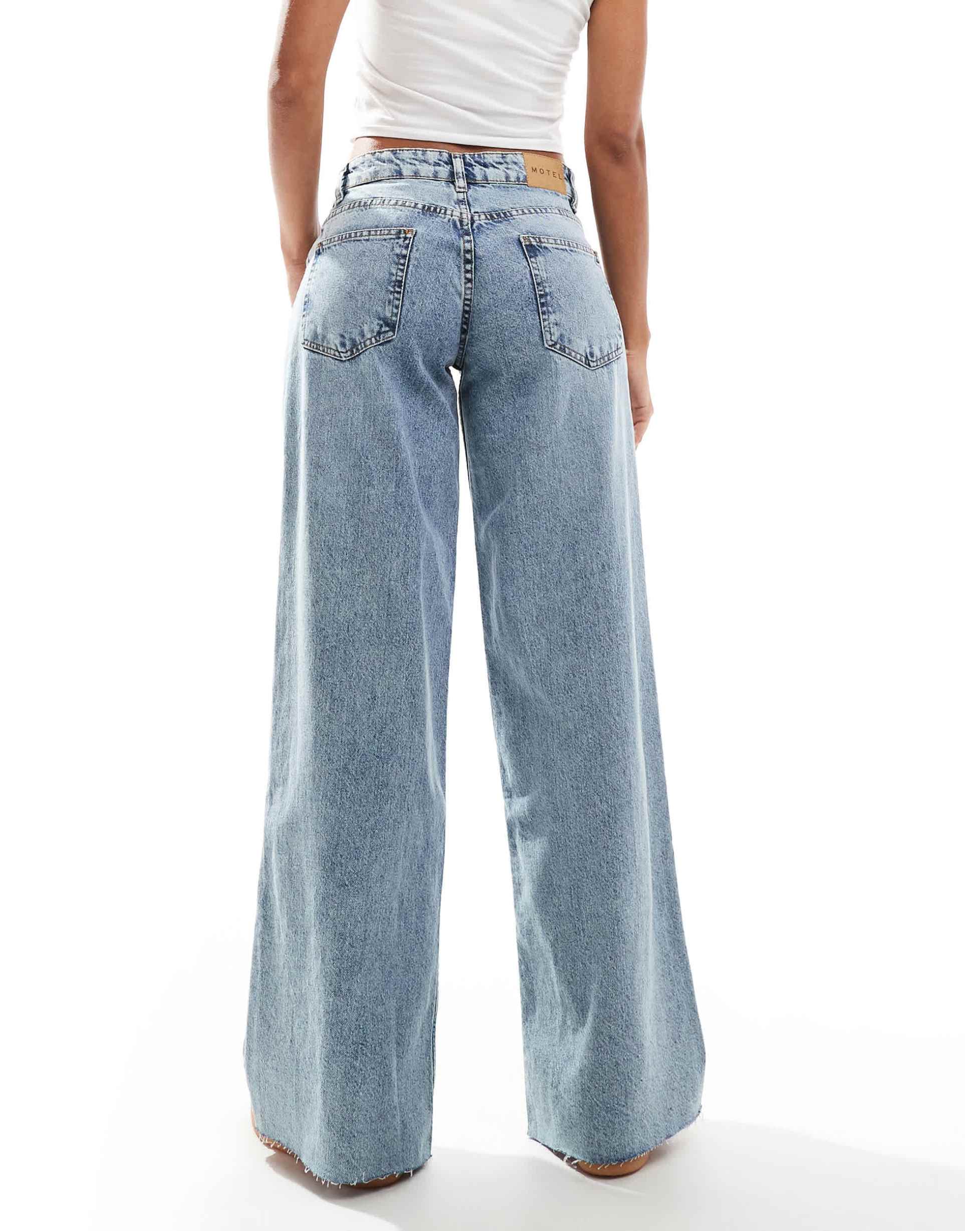 motel roomy wide leg low rise jeans in vintage blue wash