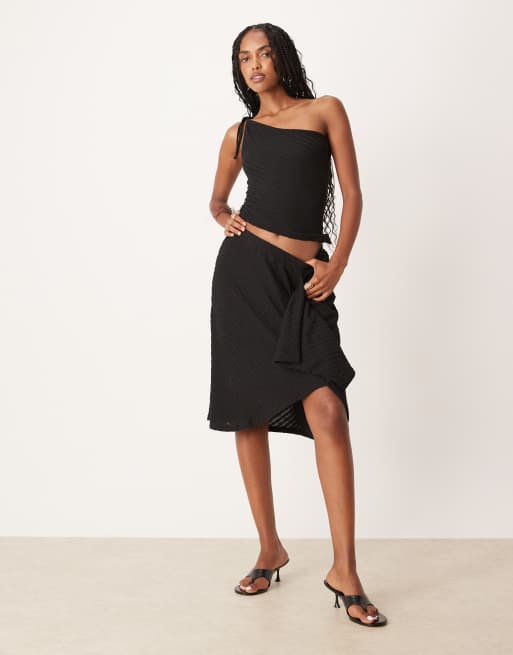 Motel Rusan off shoulder tie detail top co-ord in black, 3 of 4