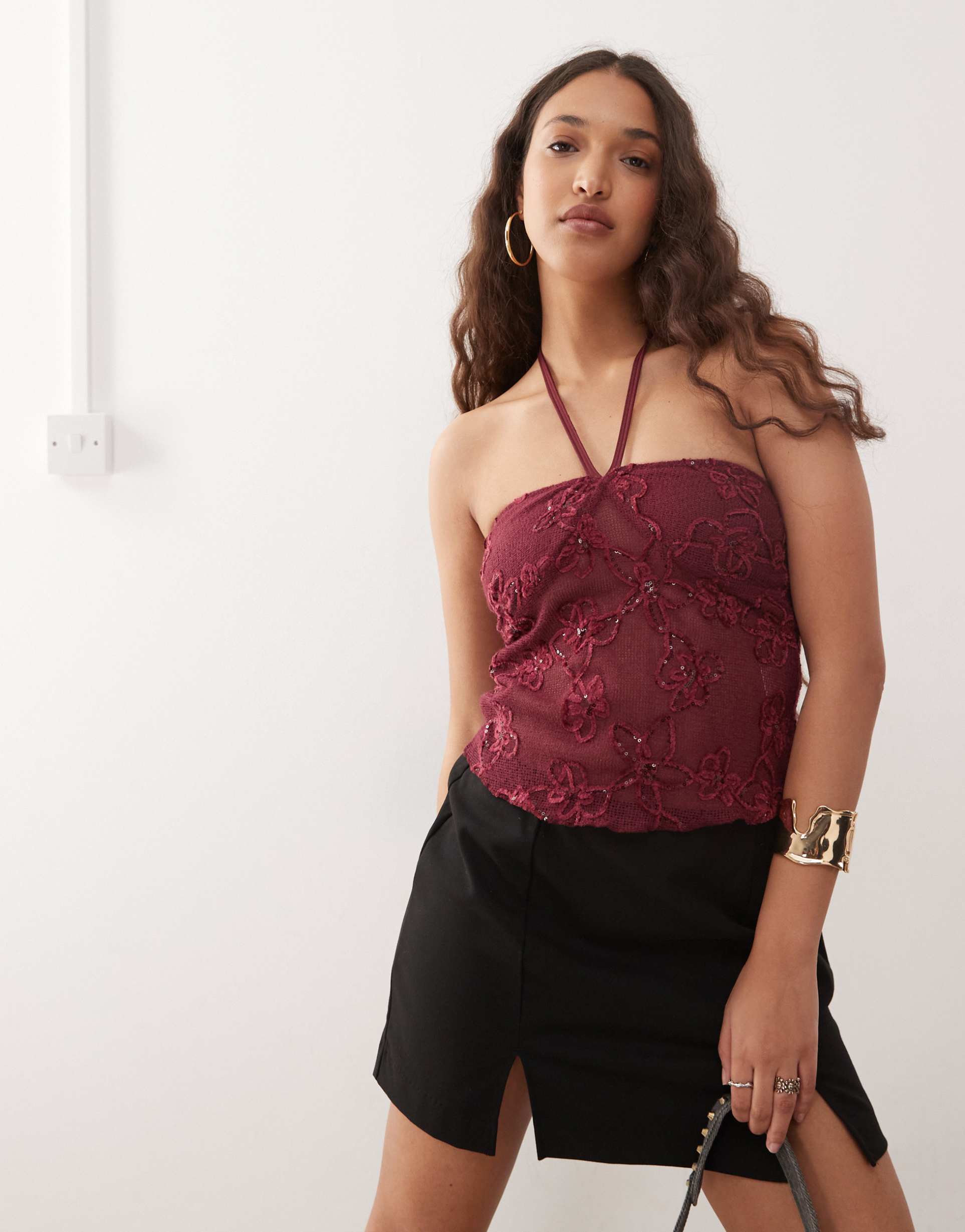 motel ruwi sequin knit halter top in burgundy