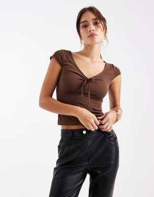 Motel Saiba Cap Sleeve Top With Tie Detail In Brown