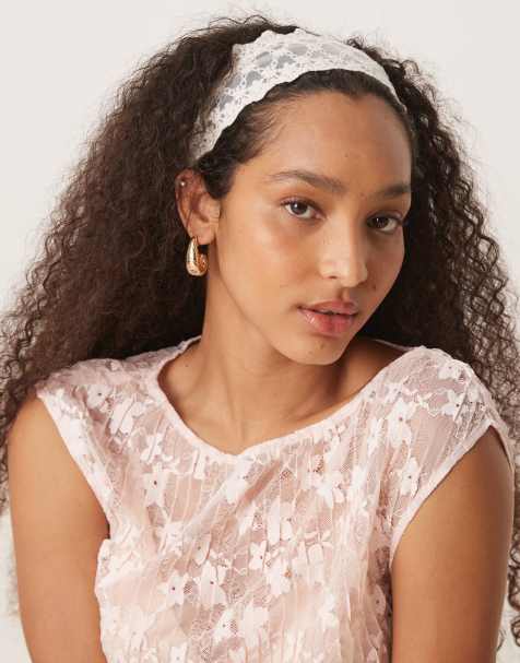 Motel sala scalloped lace headband in white - view 1