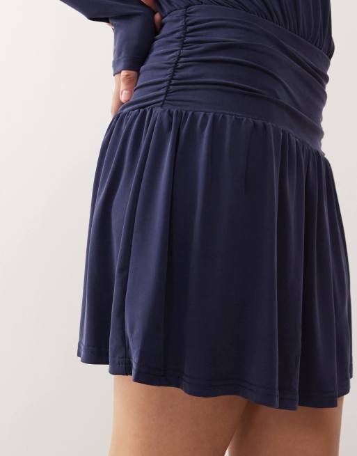 Motel sanuli slinky batwing mini dress in navy, 2 of 4