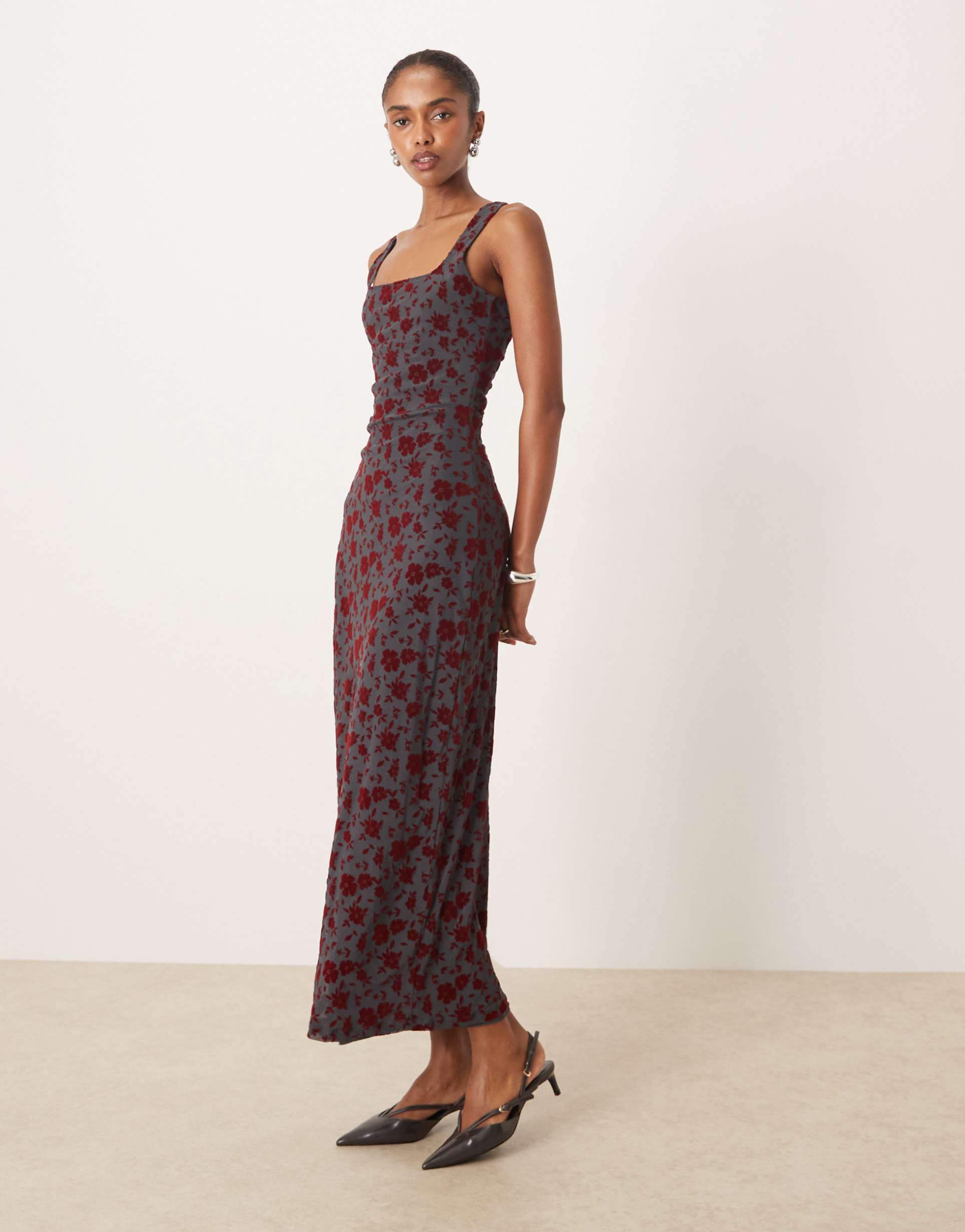 motel sayidan midi dress with square neck in garden floral blue and burgundy