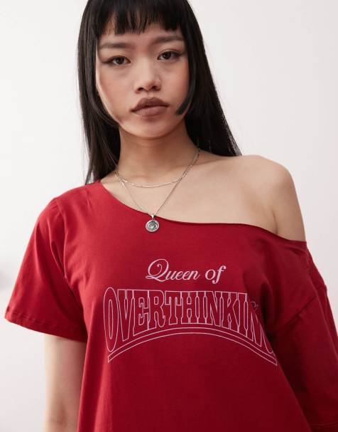 Motel – Scottie – Röd slouchy t-shirt med enaxlad design - view 1