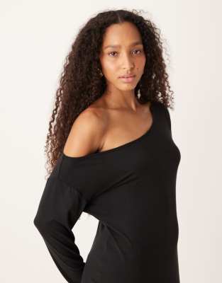 Motel Shelisa Slouchy Off-shoulder Mini Dress In Black
