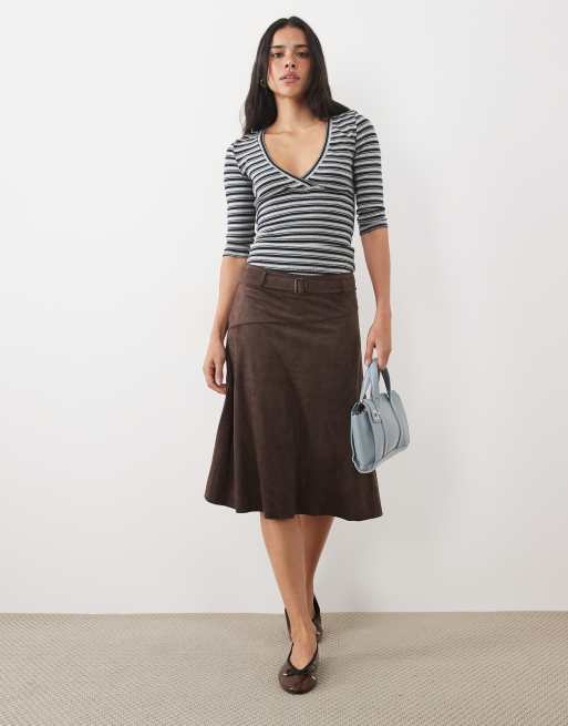 Motel Silea 3/4 length v-neck top in navy stripe, 2 of 4