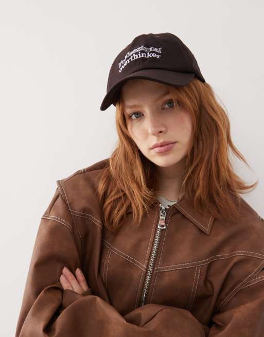 Motel slogan cap in bitter chocolate