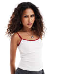 [Motel] Motel Solani fitted cami top in white and red XL White/red