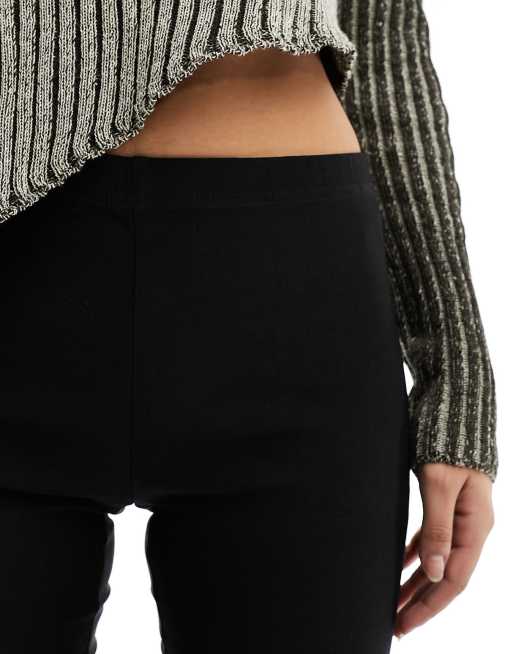 Black high stretch ribbed knit capri pants