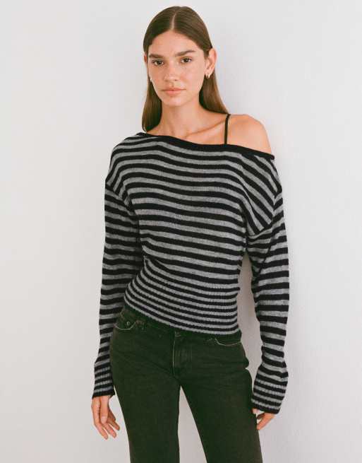Motel Suena asymmetric stripe knit sweater in black, 2 of 4