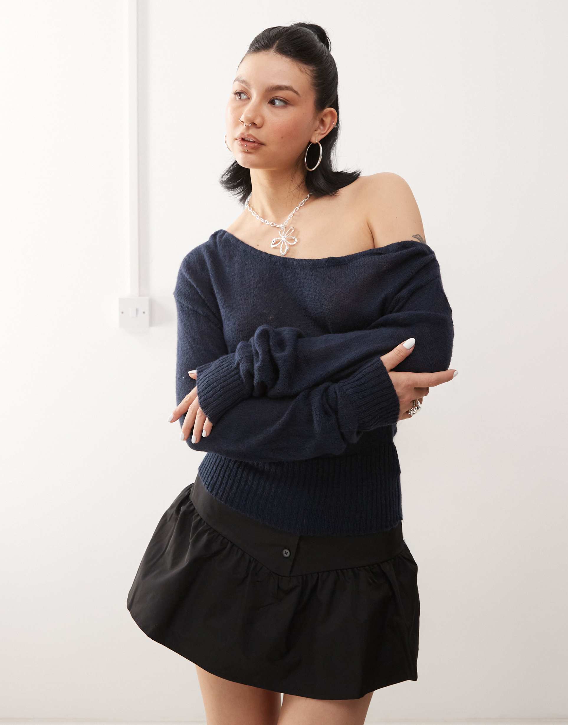 motel suena asymmetric sweater in navy