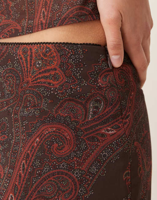 Motel – Suriela – Midirock in Braun mit Royal-Paisleymuster, Kombiteil , 3 von 5