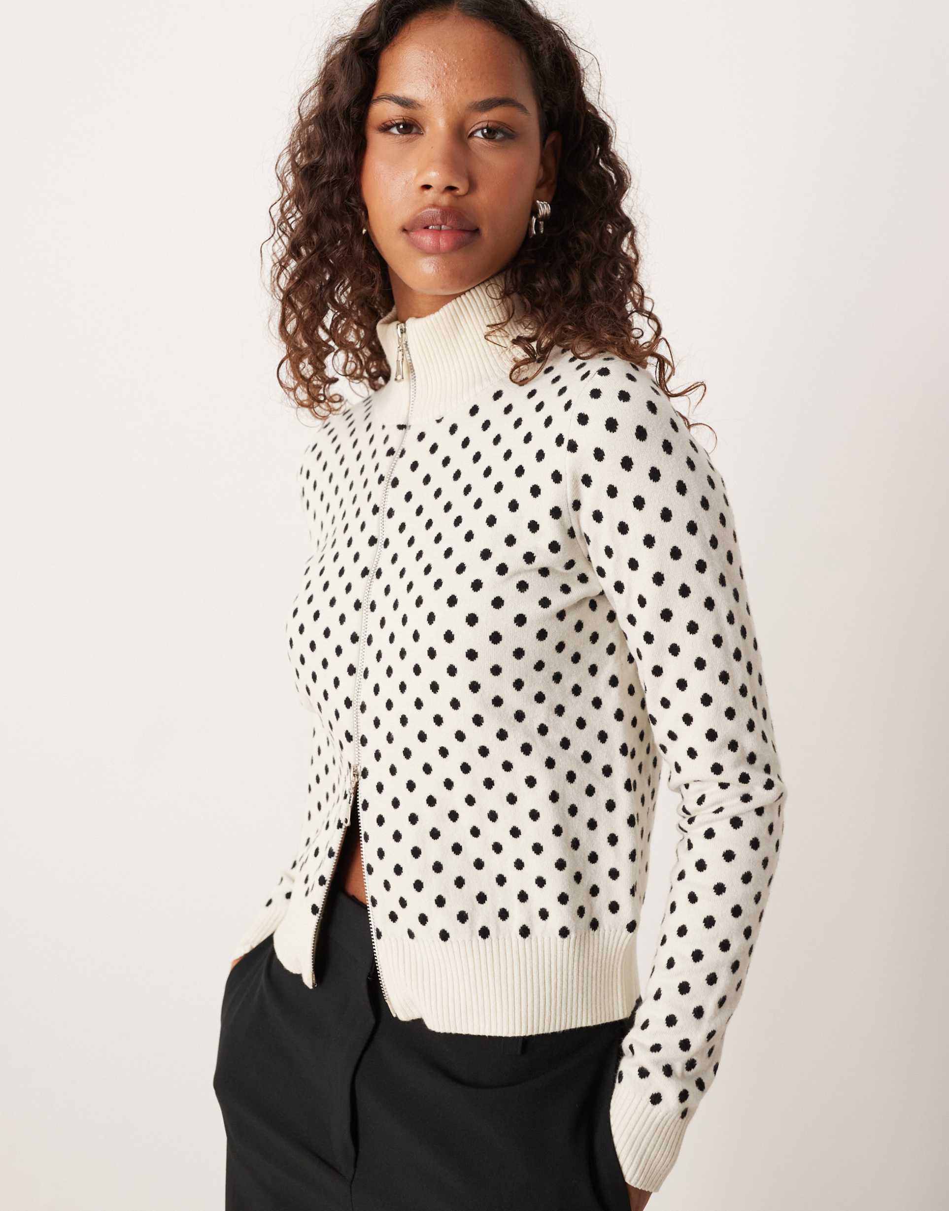 motel talisa zip up knit jacket in polka dots