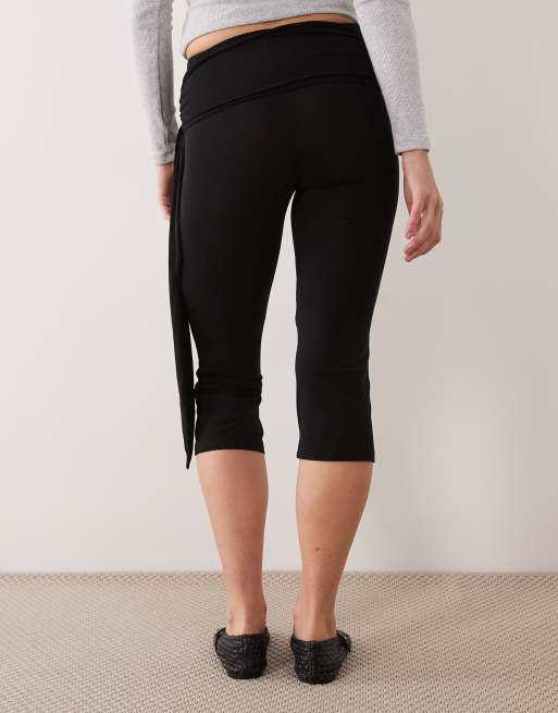 Motel tie waist capris in black, 3 of 5