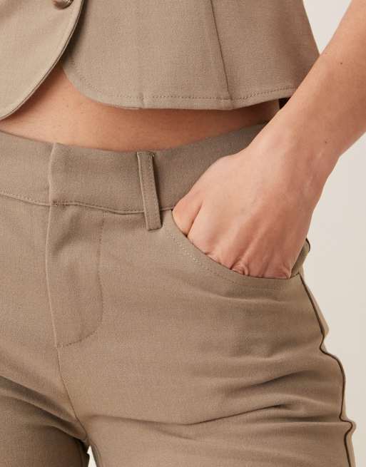 Motel Tunia capri pants in light taupe (part of a set), 4 of 5