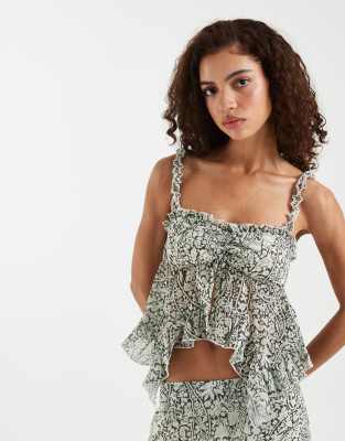 Motel Vilya Paisley Floaty Top In White