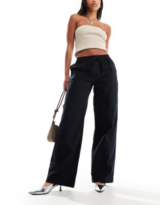 Shop Motel wasic wide leg low rise linen trousers Online – Trendy & Affordable Fashion