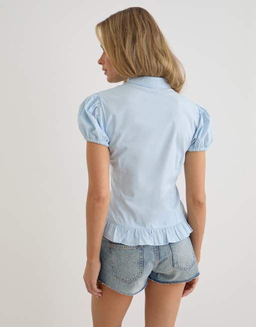 Motel – Yamila – Bluse in Eisblau mit Puffärmeln und Schlüssellochausschnitt, 3 von 4