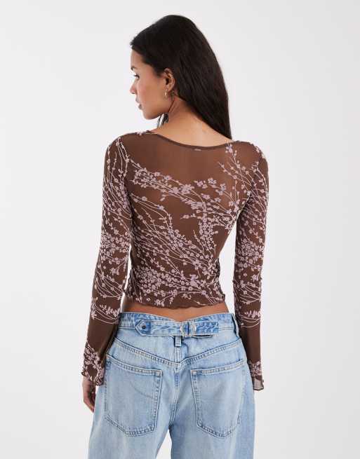 Motel Yamuna long sleeve moonlit blossom scoop neck top in brown, 3 of 4