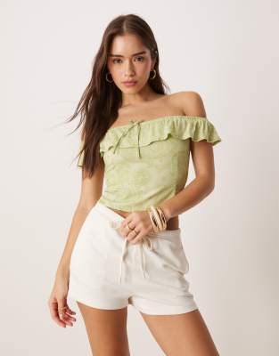 Motel Yokai Retro Paisley Print Off The Shoulder Top In Green