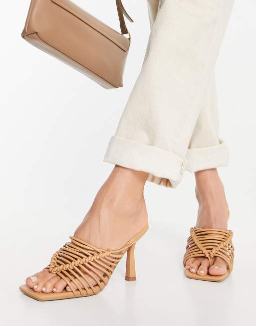 Mules beis con tacón algo y diseño enrejado Nyle de ASOS DESIGN