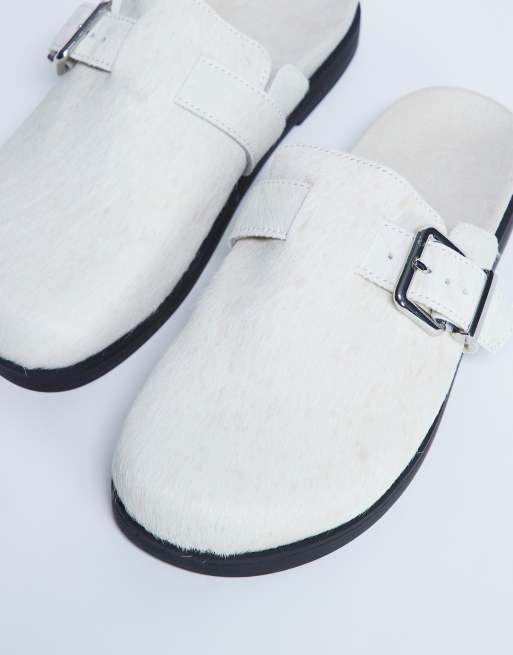 Mules beis sin cierres de cuero auténtico con hebilla y acabado efecto pelo de potro Amy de Topshop, 2 de 4