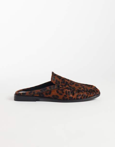 Mules estilo mocasines con estampado de leopardo de cuero auténtico efecto piel de potro premium Mystique de ASOS DESIGN Wide Fit - view 1