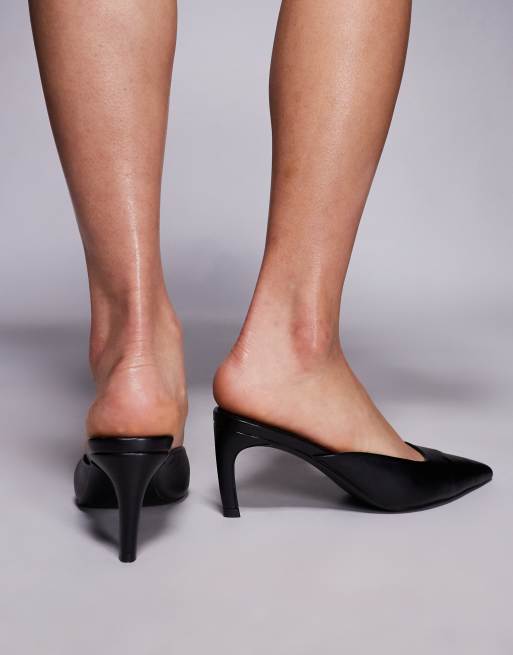 Mules negros con tacón curvado y puntera fina Edgar de Public Desire, 3 de 4