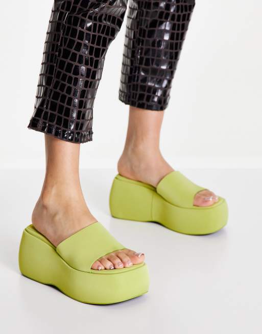 Mules verdes con plataforma plana gruesa Wren de Topshop, 3 de 4