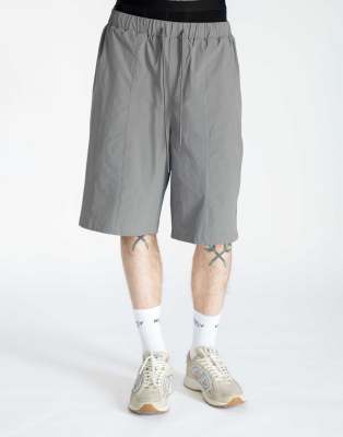 Multiply Apparel - Streamlined Multitude - Shorts in Gargoyle-Schwarz